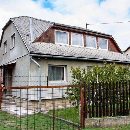 Luca Apartman Esztergom Buitenkant foto